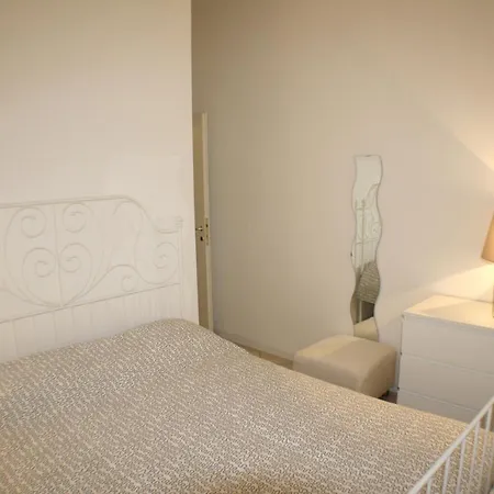 House With 2 Bedrooms In With Terrace And Wifi بيت للعطل بولونيا